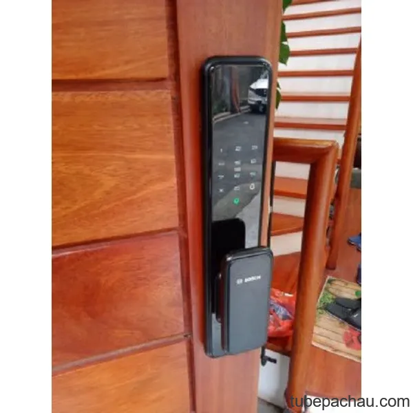 Khóa cửa điện tử Bosch EL 600 EU