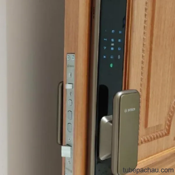 Khóa cửa điện tử Bosch EL 600K màu đồng