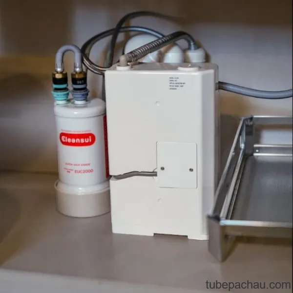 Thiết bị lọc nước điện giải tạo ion kiềm Cleansui EU301