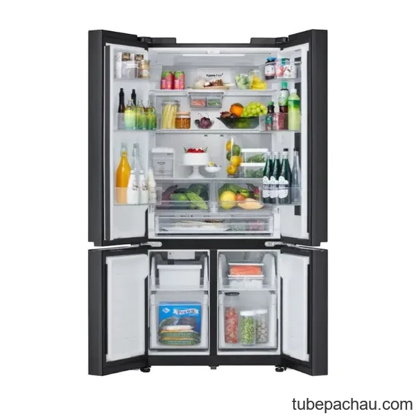 Tủ lạnh 4 cánh Multi Door 617L LG LFB61BLGAI
